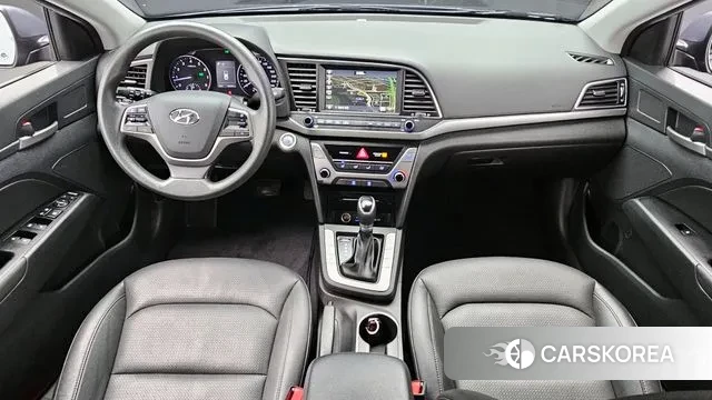 Hyundai Avante AD id 3129470 из Кореи 17