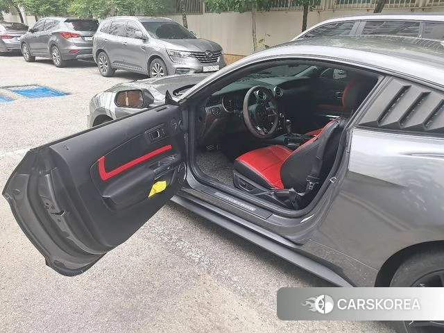 Ford Mustang id 4754126 из Кореи 17