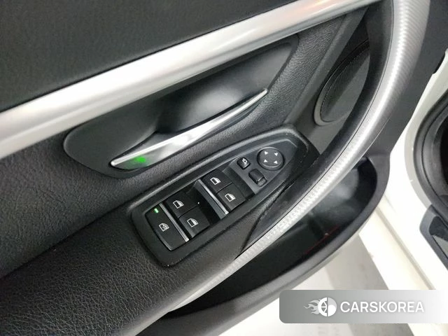 BMW 3 Series (F30) id 3814243 из Кореи 17