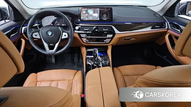 BMW 5 Series (G30) id 3354522 из Кореи 17