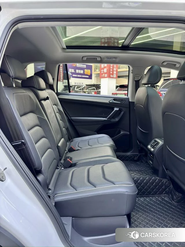 Volkswagen Tiguan L PHEV id 4254456 из Китая 11