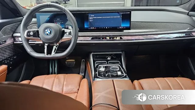 BMW 7 Series (G70) id 3347291 из Кореи 17