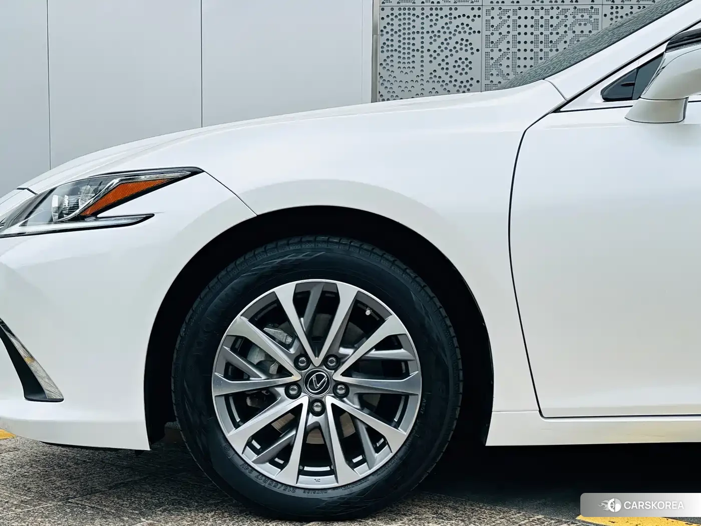 Lexus ES id 4654585 из Китая 20