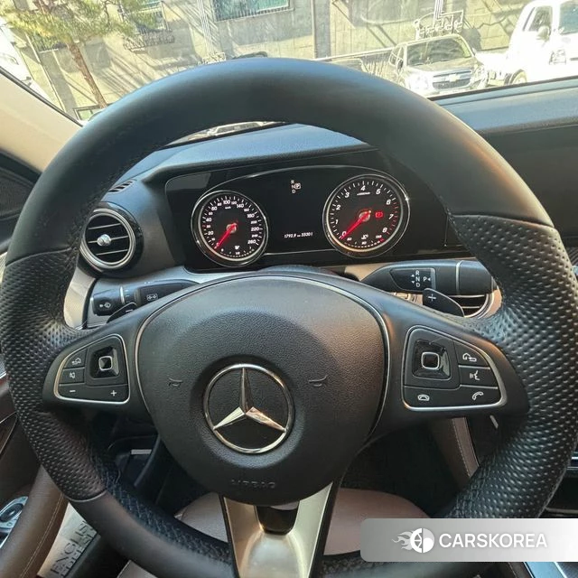 Mercedes-Benz E-Class W213 id 4295108 из Кореи 15