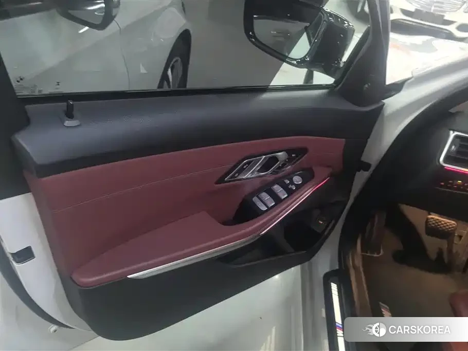 BMW 3 series id 4539359 из Китая 13