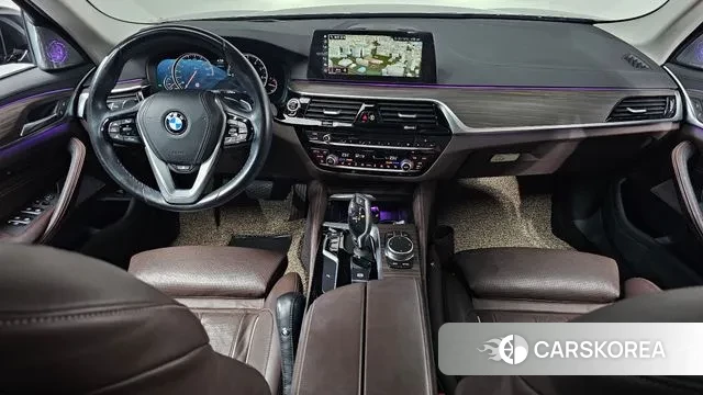 BMW 5 Series (G30) id 3505411 из Кореи 17