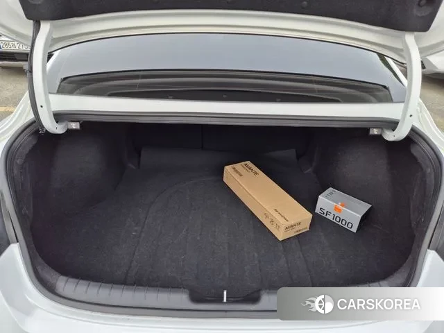 Hyundai Avante Hybrid (CN7) id 3228994 из Кореи 17