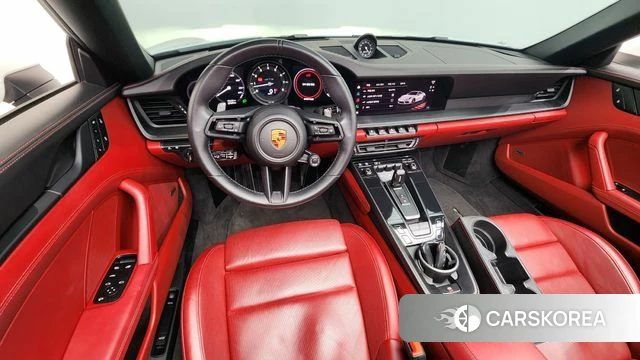 Porsche 911(992) id 3865214 из Кореи 17