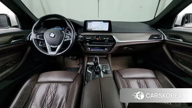 BMW 5 Series (G30) id 3667037 из Кореи 17