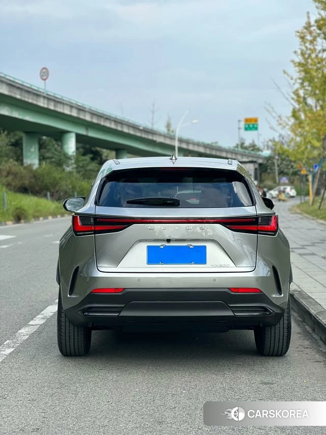 Lexus NX id 4260798 из Китая 7