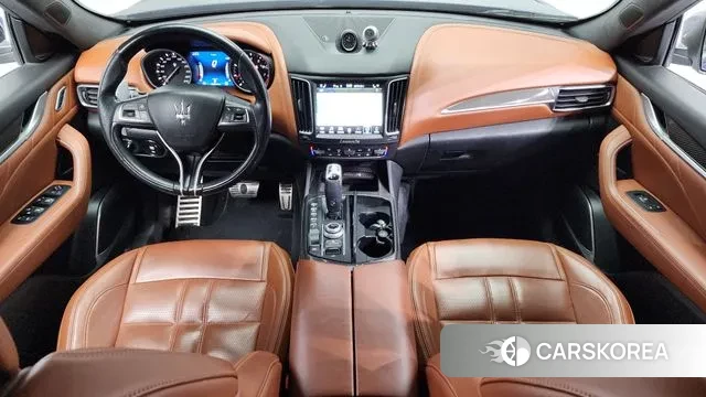 Maserati Levante id 3666642 из Кореи 17