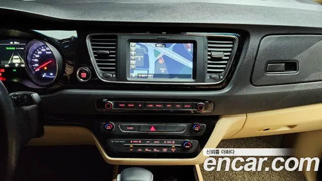 Kia The New Carnival id 2760204 из Кореи 17