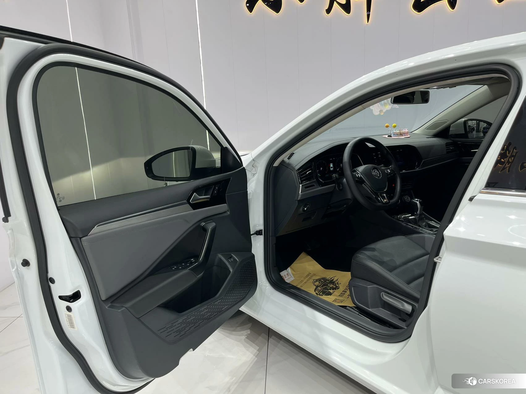 Volkswagen Sagitar id 4452094 из Китая 17