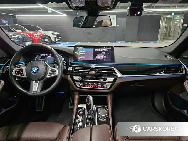 BMW 5 Series (G30) id 4631699 из Кореи 17