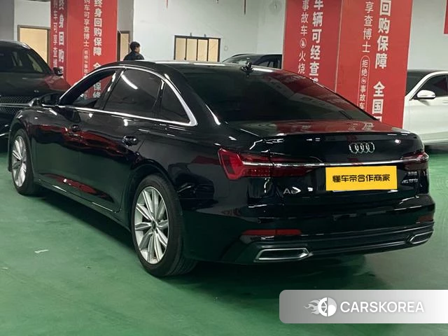 Audi A6L id 4301409 из Китая 7