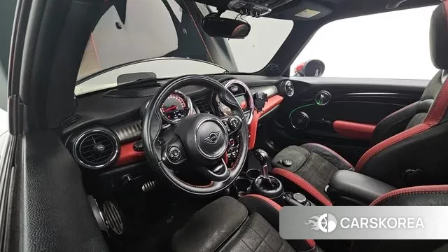 Mini Cooper S id 3350945 из Кореи 17