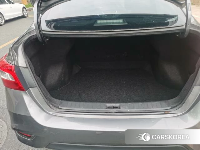 Nissan Xuan Yi id 4297943 из Китая 14
