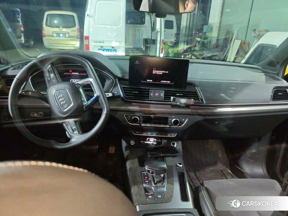 Audi Q5L Sportback id 4498883 из Китая 7