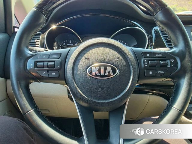 Kia The New Carnival id 4285449 из Кореи 11