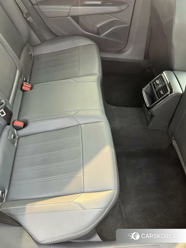Volkswagen Passat id 4368236 из Китая 7