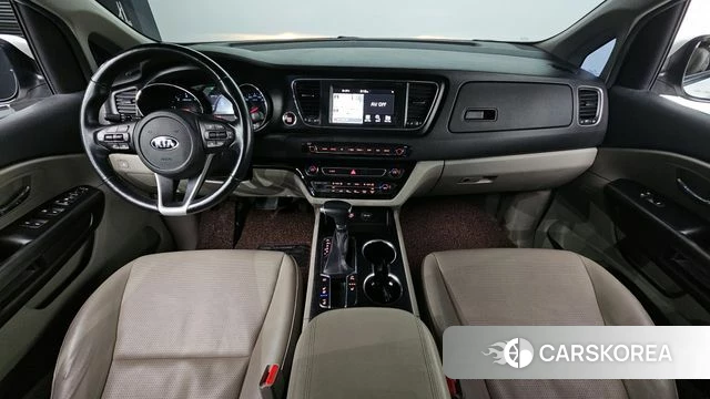 Kia The New Carnival id 4378121 из Кореи 17
