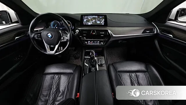 BMW 5 Series (G30) id 3434815 из Кореи 17