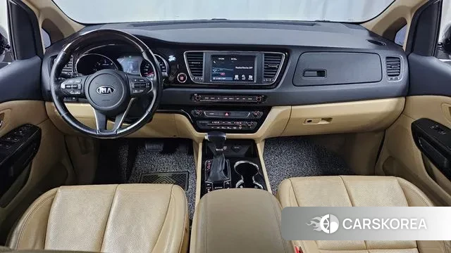 Kia The New Carnival id 3530601 из Кореи 17