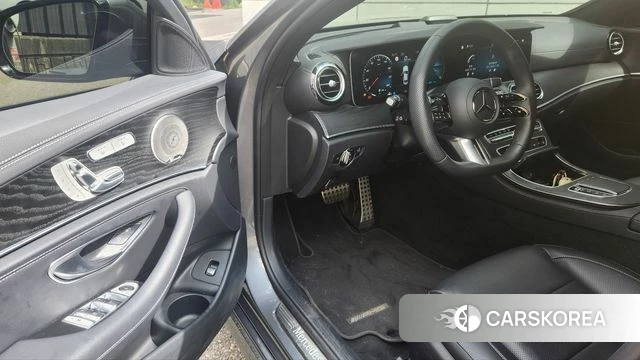 Mercedes-Benz E-Class W213 id 4670375 из Кореи 9