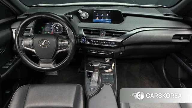 Lexus UX250h id 3916690 из Кореи 17