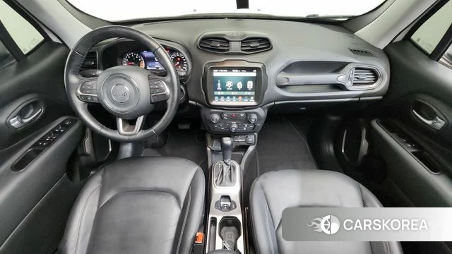 Jeep Renegade id 3898408 из Кореи 17