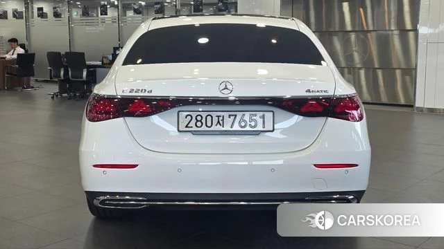 Mercedes-Benz E-Class W214 id 4408103 из Кореи 17