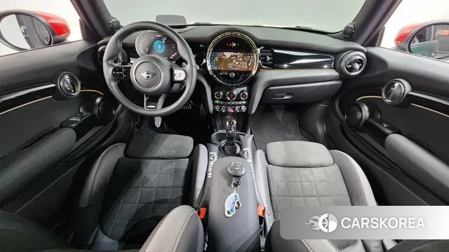 Mini Cooper S id 3751345 из Кореи 17