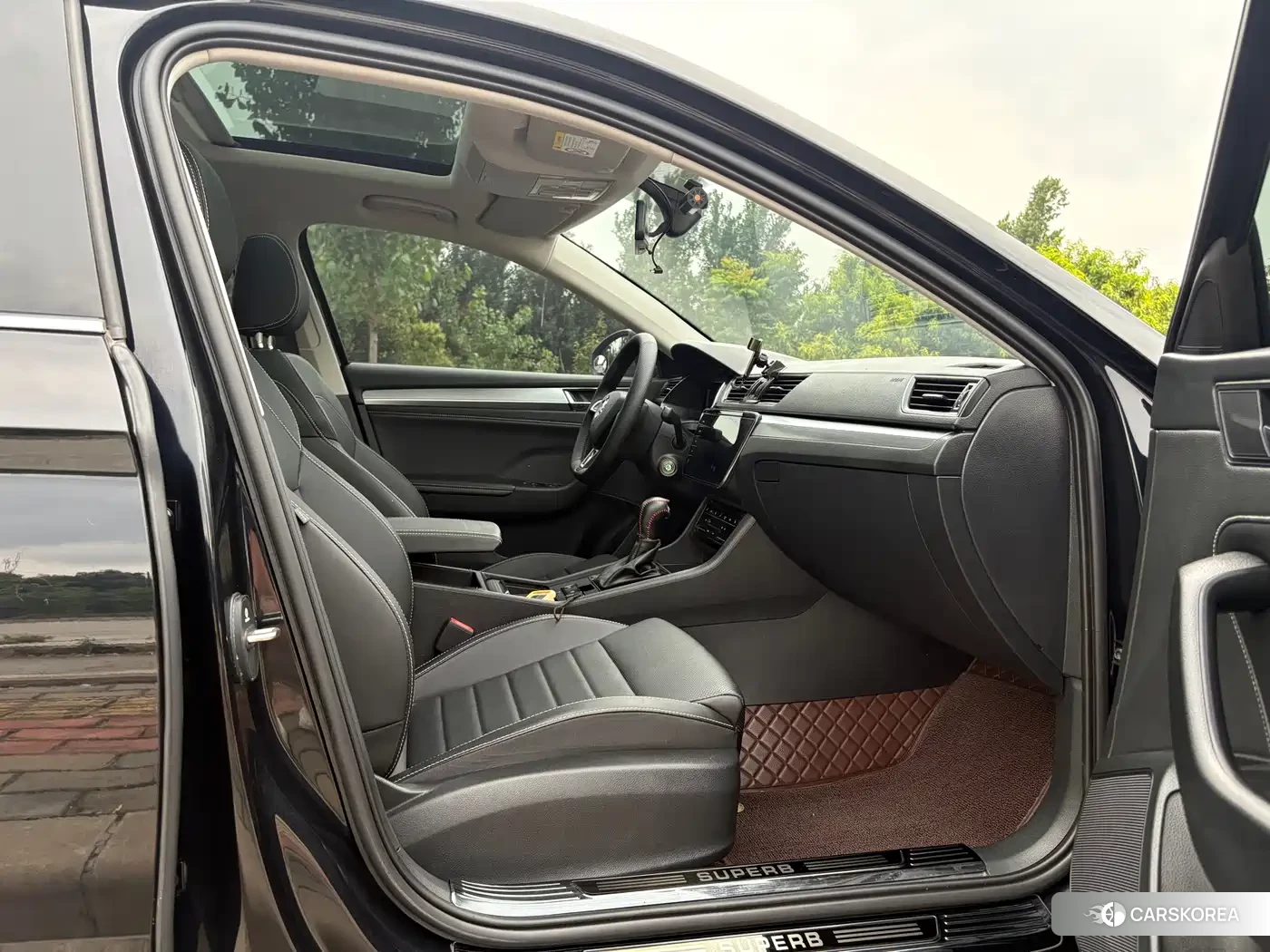 Skoda Superb id 4617039 из Китая 18