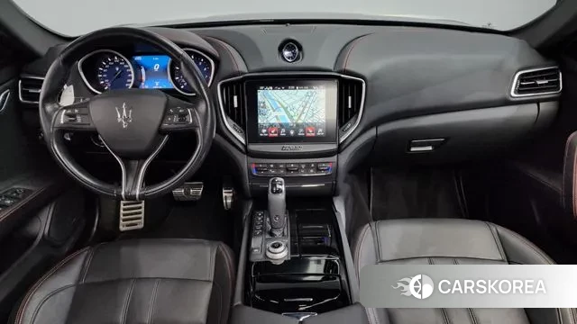 Maserati Ghibli id 3672074 из Кореи 17