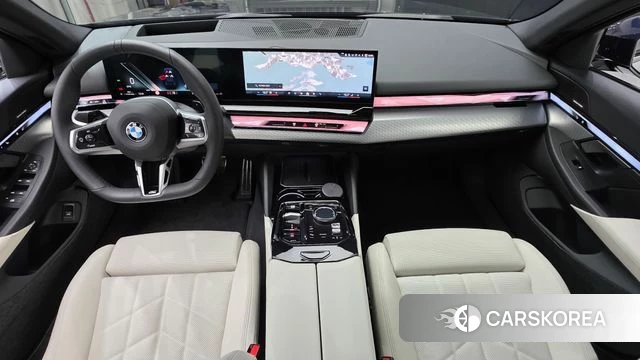 BMW 5 Series (G60) id 3891035 из Кореи 17