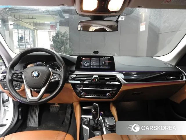 BMW 5 Series (G30) id 3695549 из Кореи 15