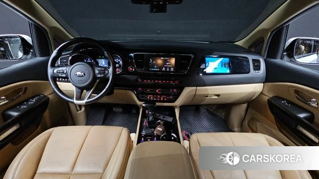 Kia The New Carnival id 4403574 из Кореи 17