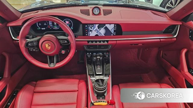 Porsche 911(992) id 4897811 из Кореи 17