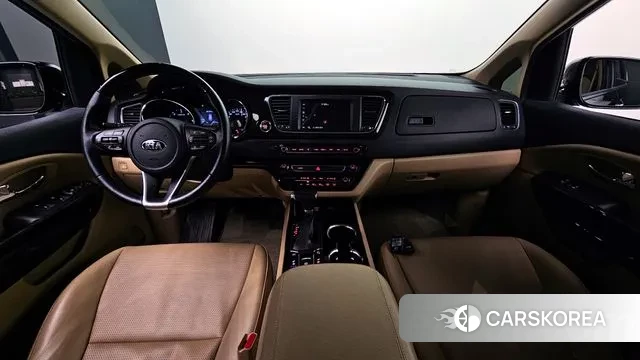 Kia The New Carnival id 2523330 из Кореи 17