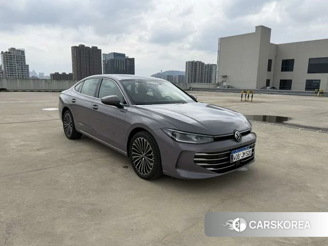 Volkswagen Passat id 4275709 из Китая 15