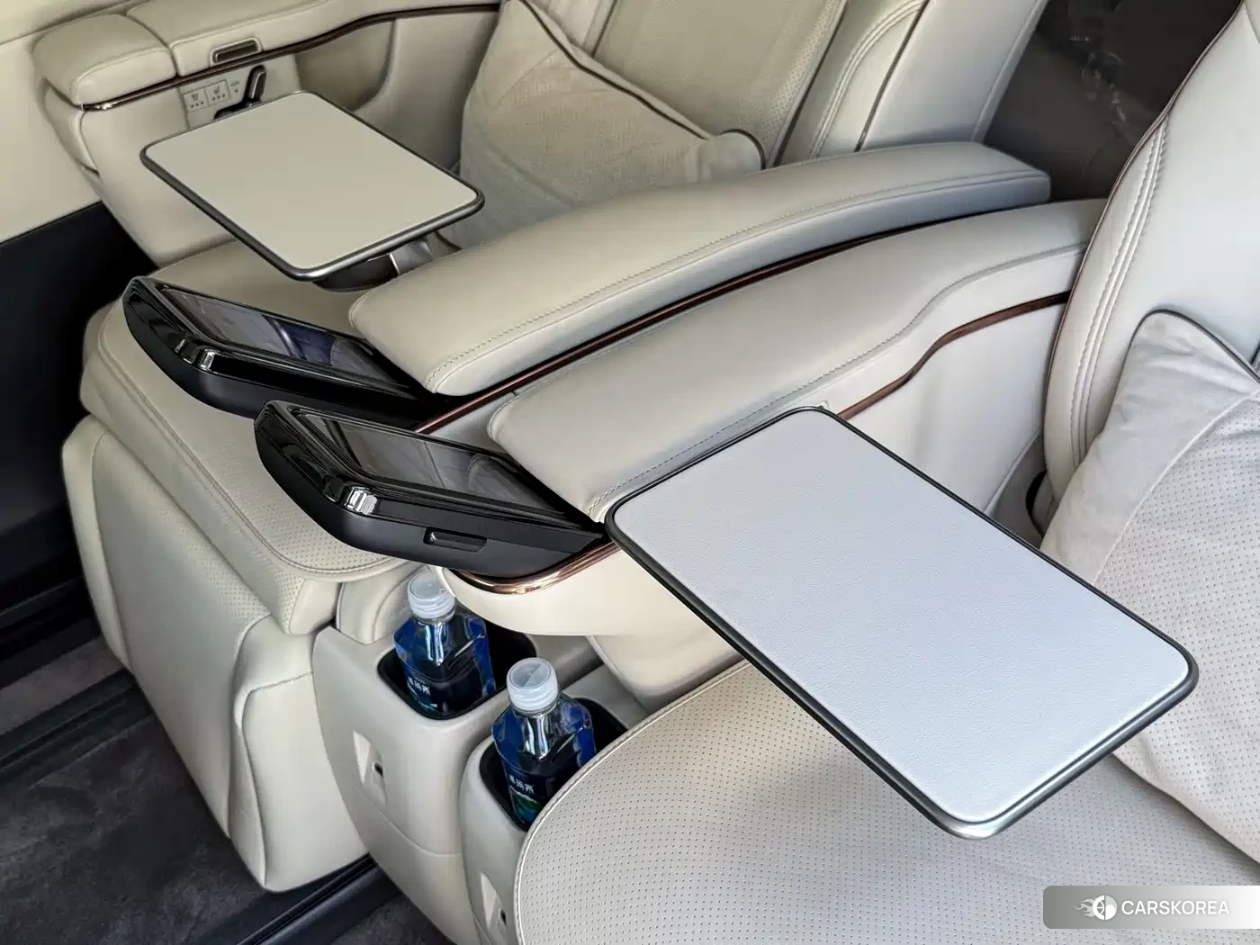 Lexus LM id 4546021 из Китая 23