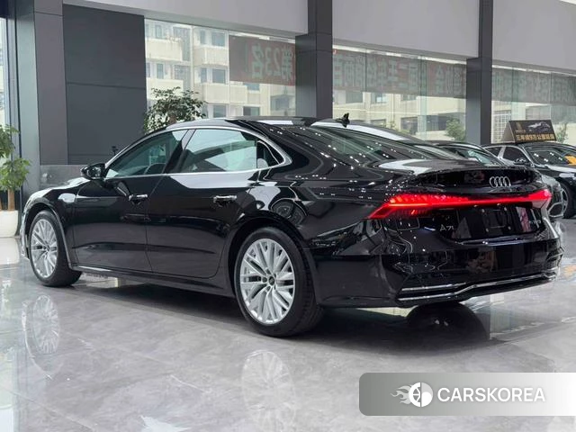 Audi A7L id 4321174 из Китая 7