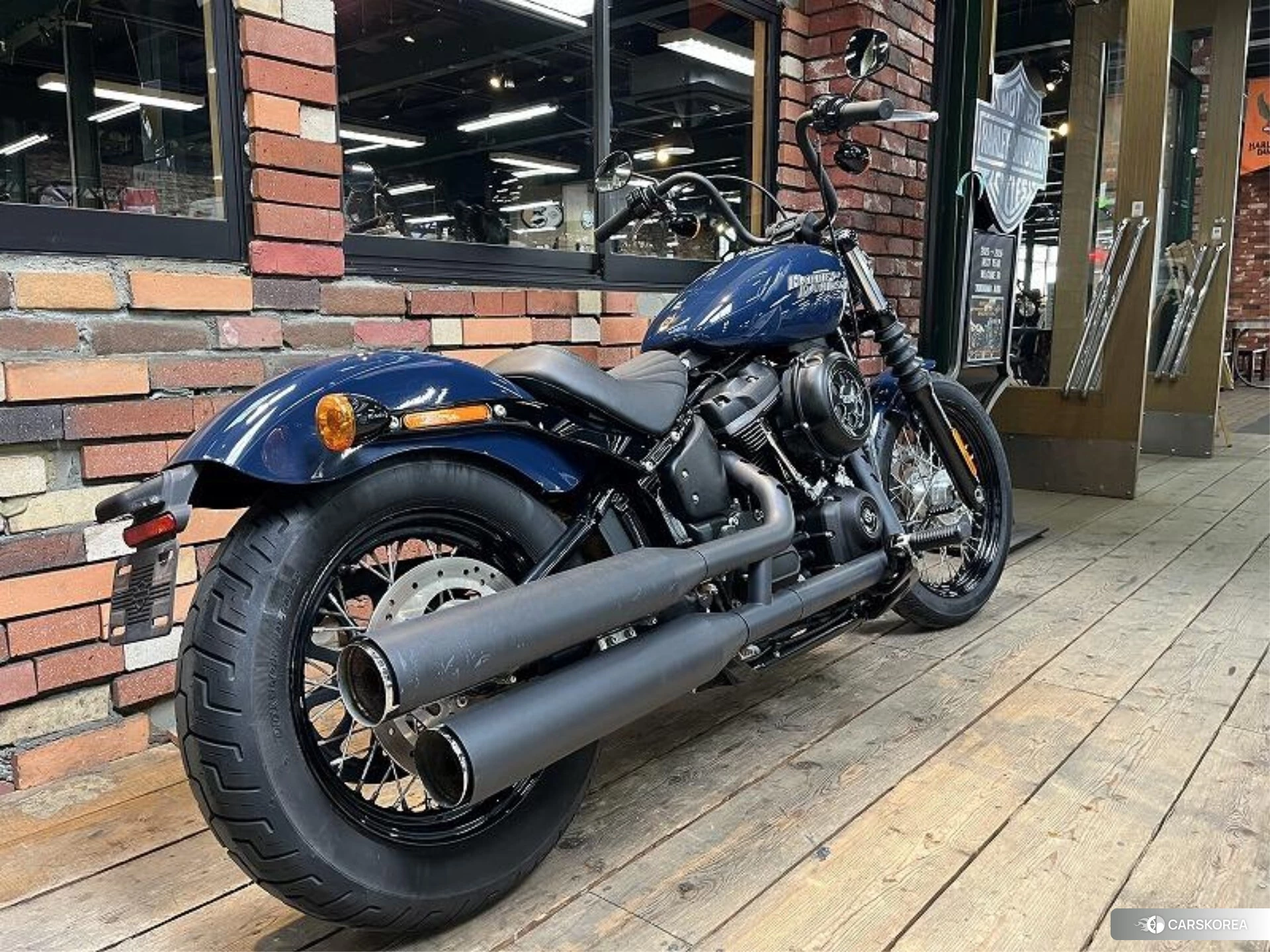 Harley-Davidson Softail Street Bob FXBB1750 id 3946433 из Японии 10