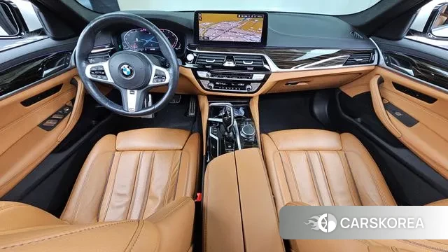 BMW 5 Series (G30) id 3587480 из Кореи 17