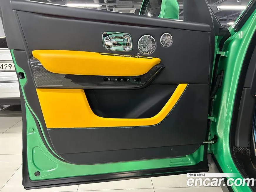 Rolls-Royce Cullinan id 2185609 из Кореи 17