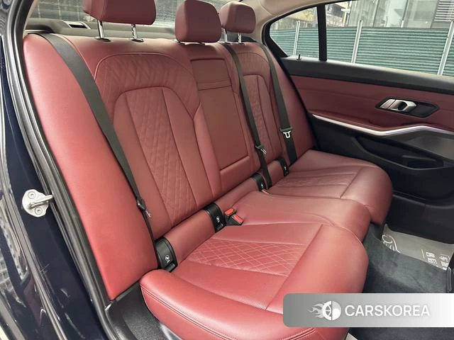 BMW 3 series id 4380409 из Китая 18