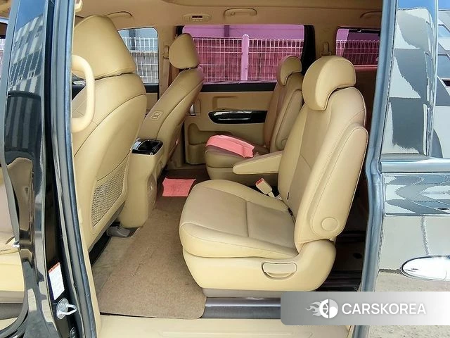 Kia The New Carnival id 4447336 из Кореи 17