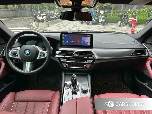 BMW 5 series PHEV id 4227349 из Китая 11