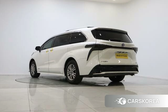 Toyota Saina id 4273896 из Китая 17