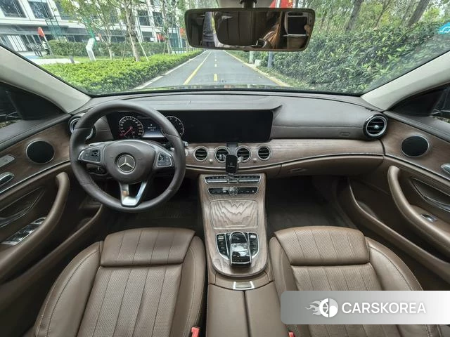 Mercedes-Benz E-class id 3895968 из Китая 7